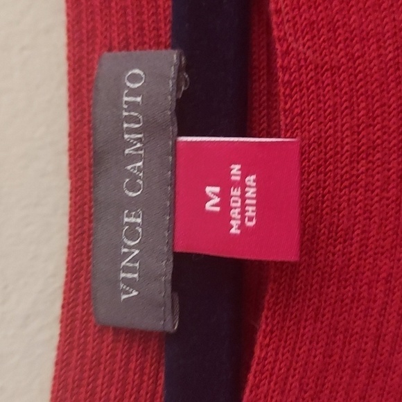 VINCE CAMUTO Twist Dolman Sleeve Ribbed Asymmetrical Top - Picture 8 of 9